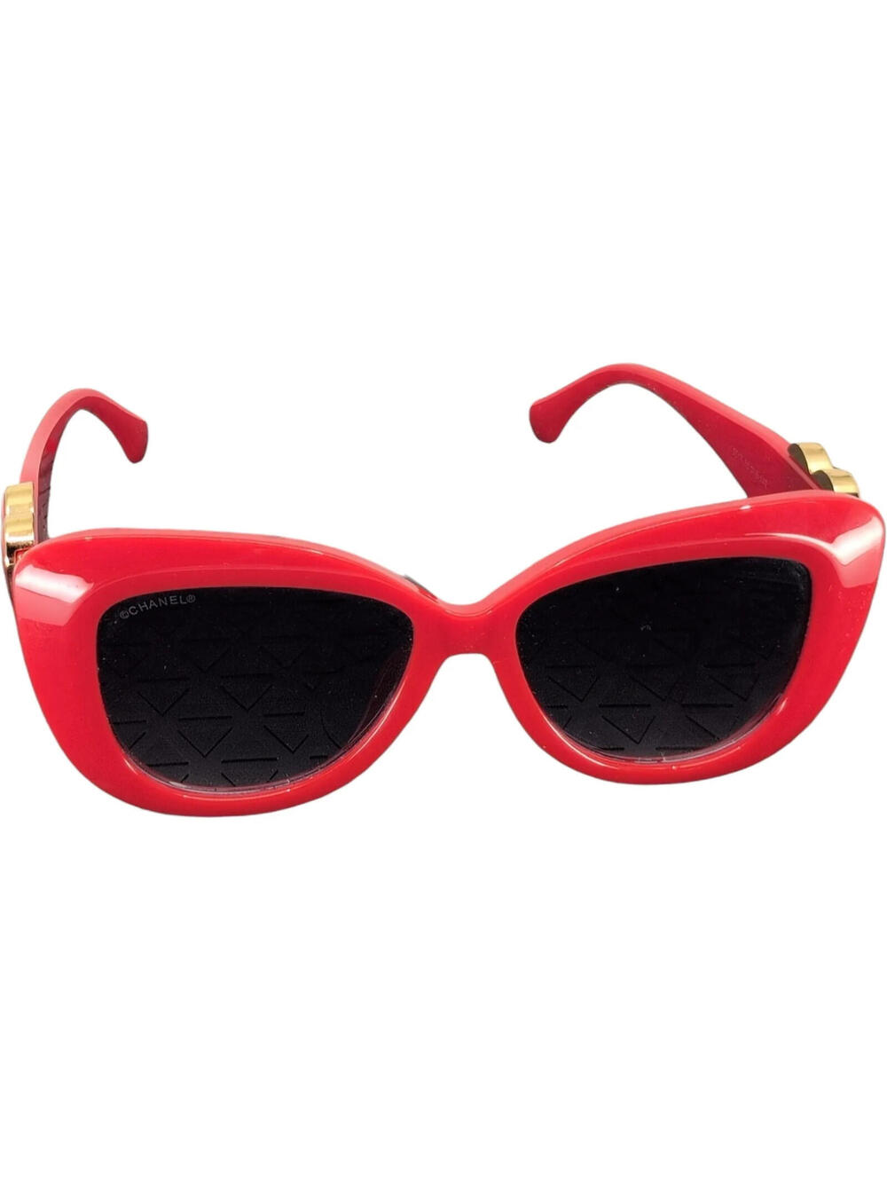 Chanel Heart Cat Eye Sunglasses Womens Red Gold Logo Black Lens Made Italy 5517